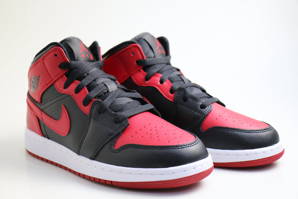 Air Jordan 1 Mid GS "Banned"